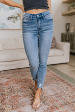 Load image into Gallery viewer, Mariah Mid Rise Cool Relaxed Jeans
